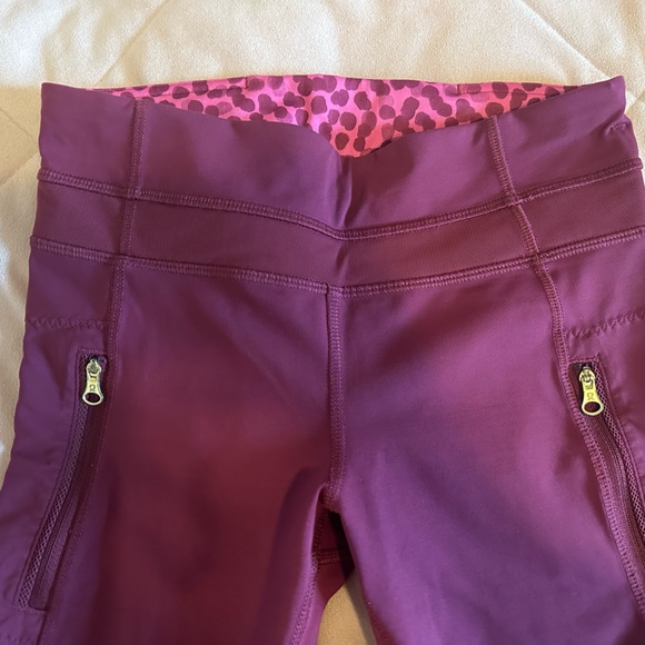 Lululemon maroon leggings - Picture 2 of 4